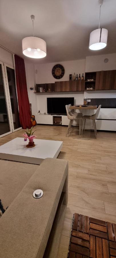 La Maison De Florina Milán Exteriér fotografie